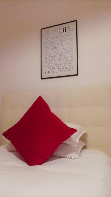 Unique & Beautiful Bedroom In Central Of Флоренція Екстер'єр фото