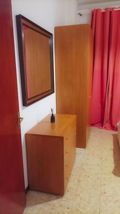 Unique & Beautiful Bedroom In Central Of Флоренція Екстер'єр фото
